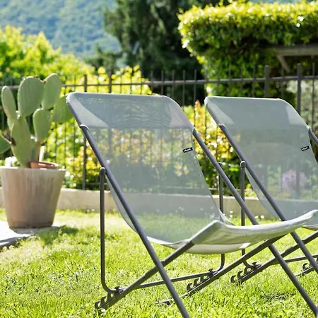 Oda ve Kahvaltı Peonia Lugano & Jacuzzi Porlezza